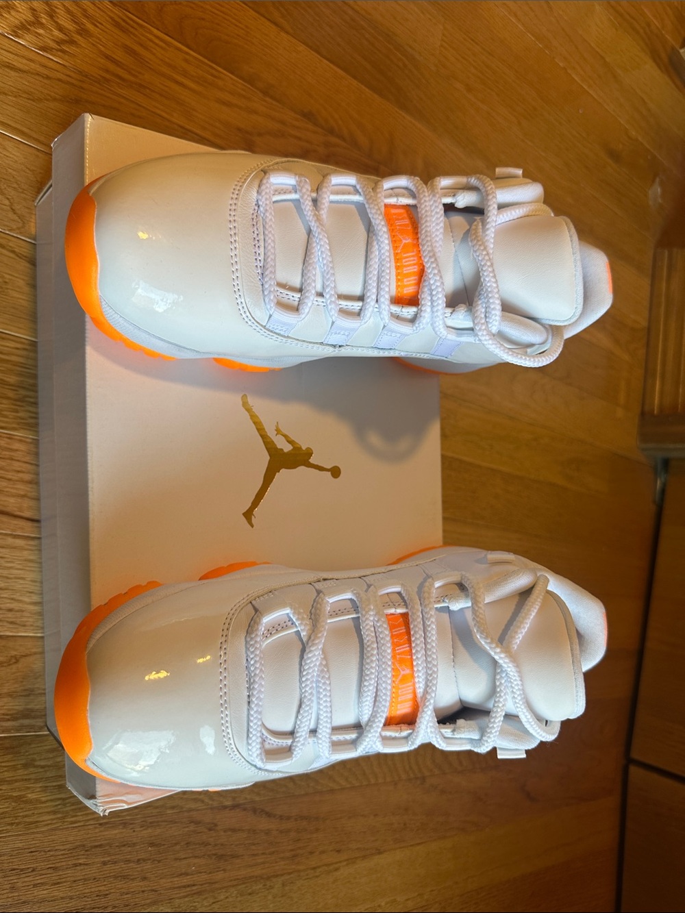 Jordan White and Orange women Low-Top Sneakers